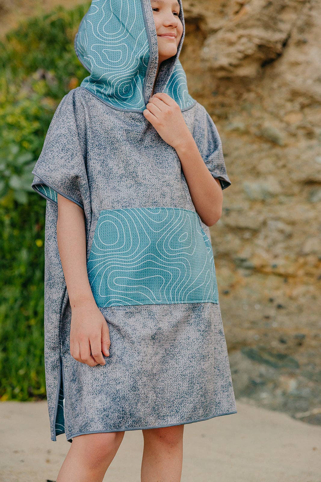 Kids reversible poncho