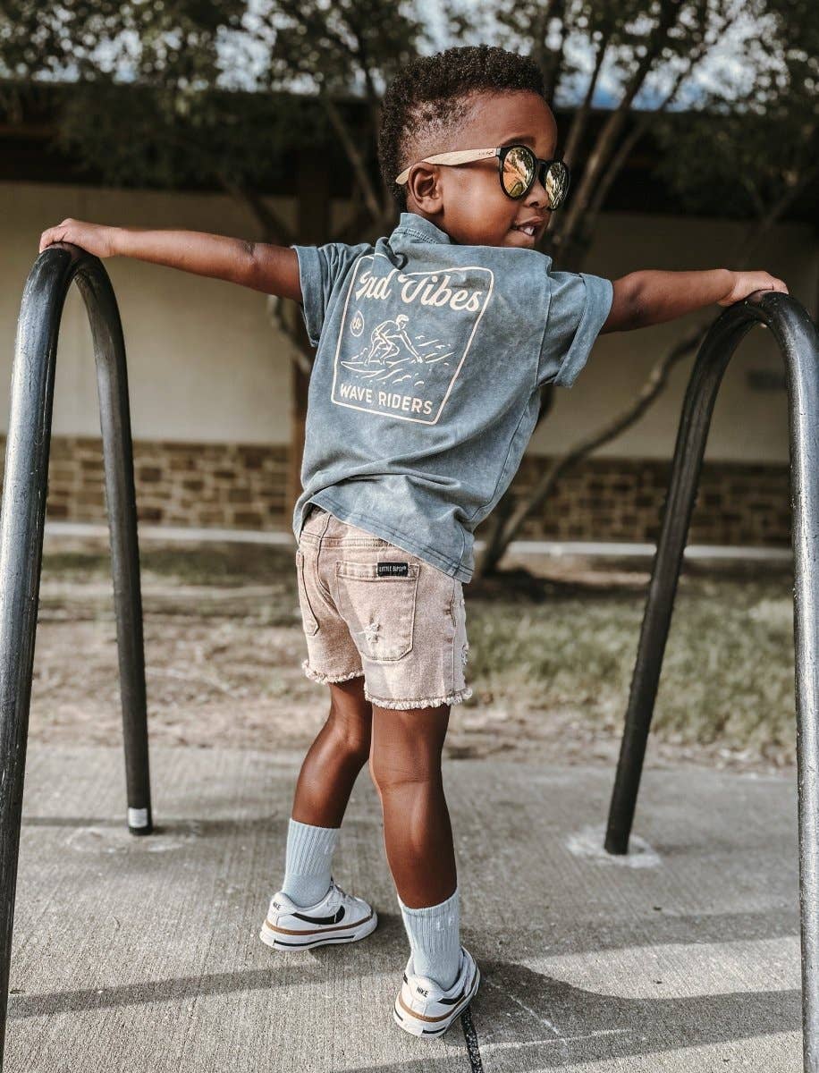 LRT Rad Vibes Tee