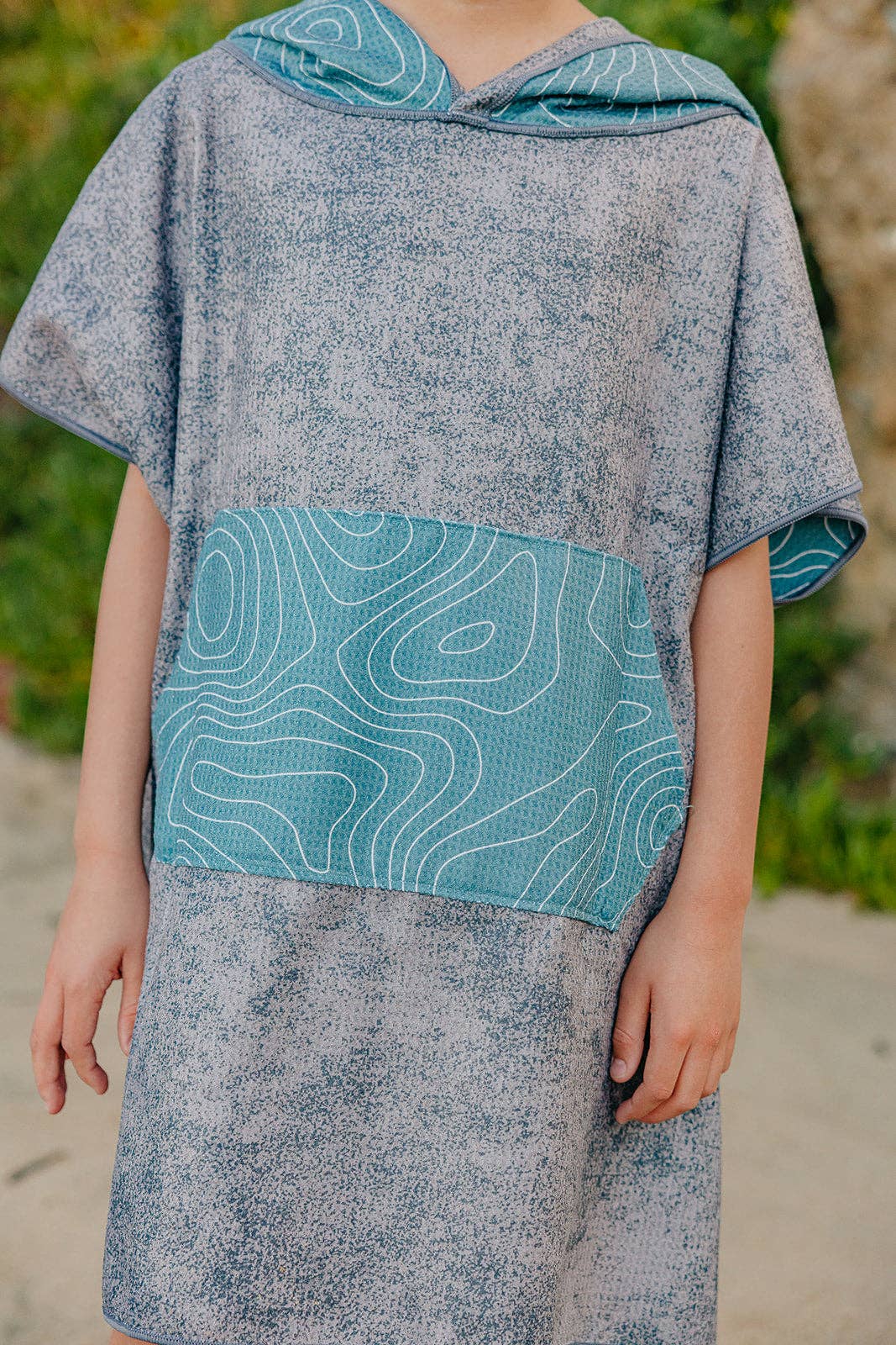 Kids reversible poncho