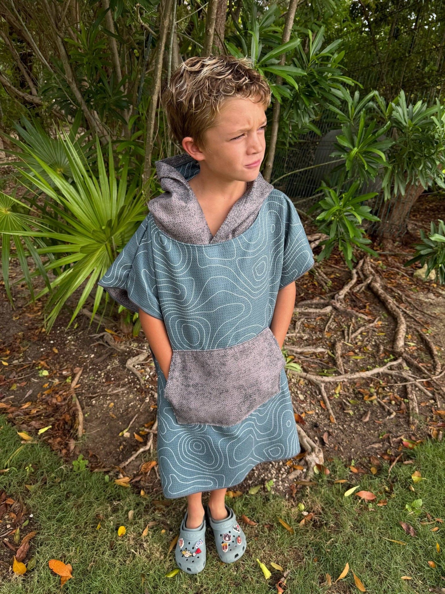Kids reversible poncho