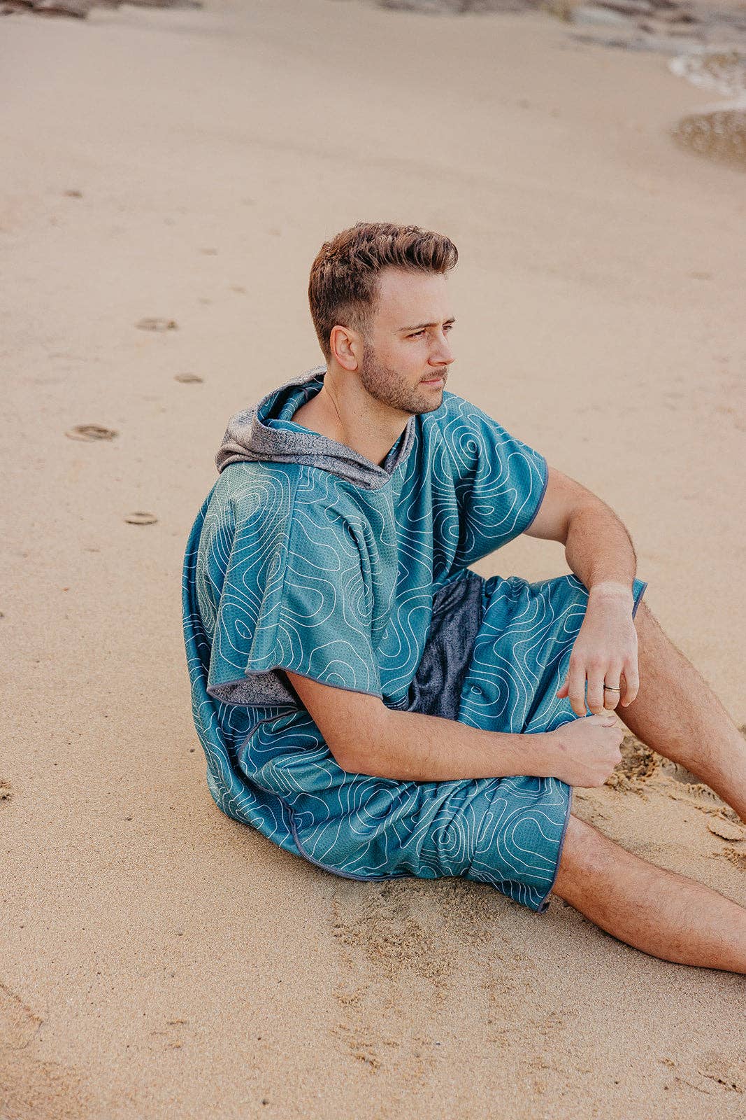 Kids reversible poncho